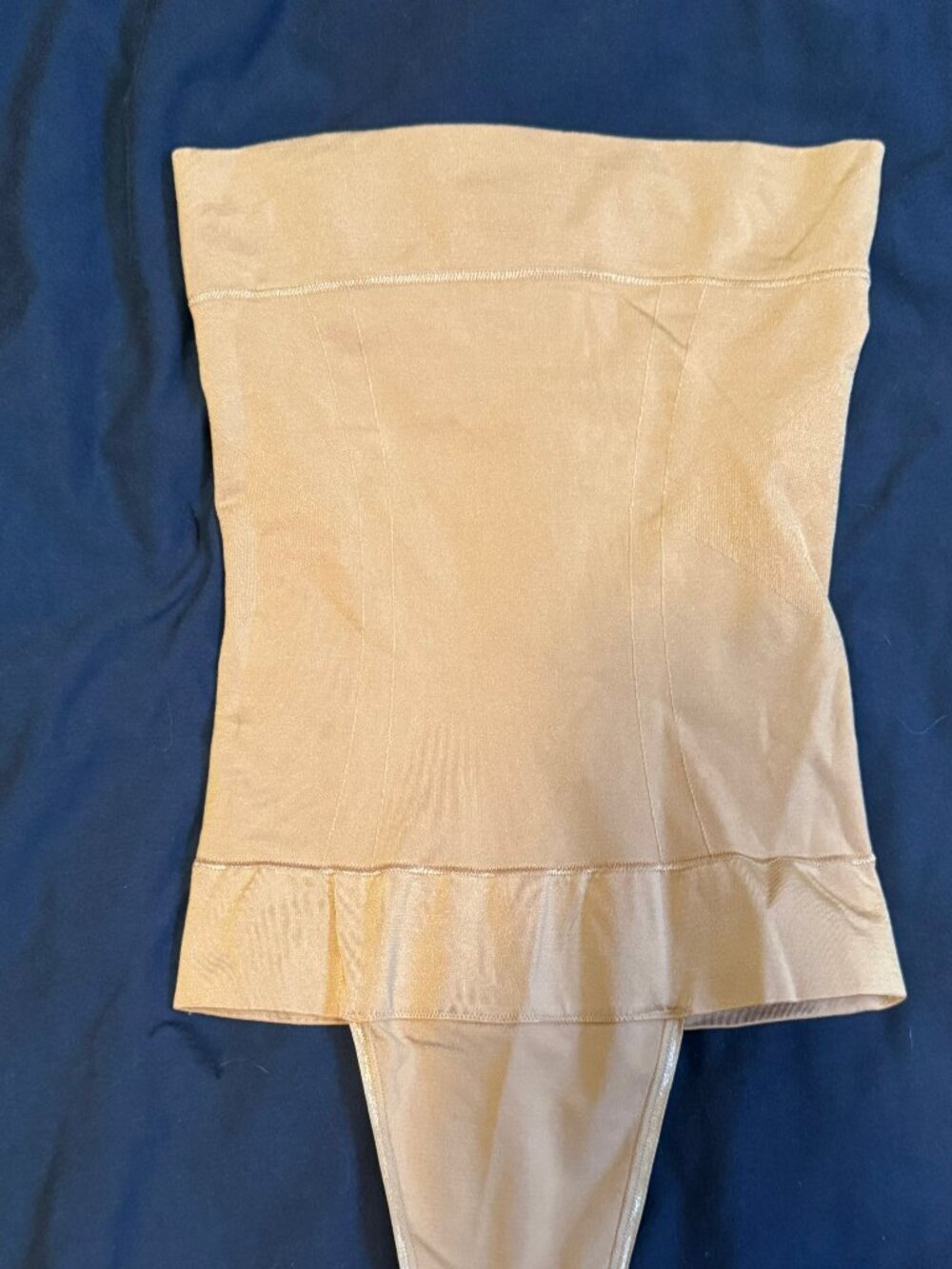 Victoria's Secret The Embracer Waist cinching Thong Size Medium